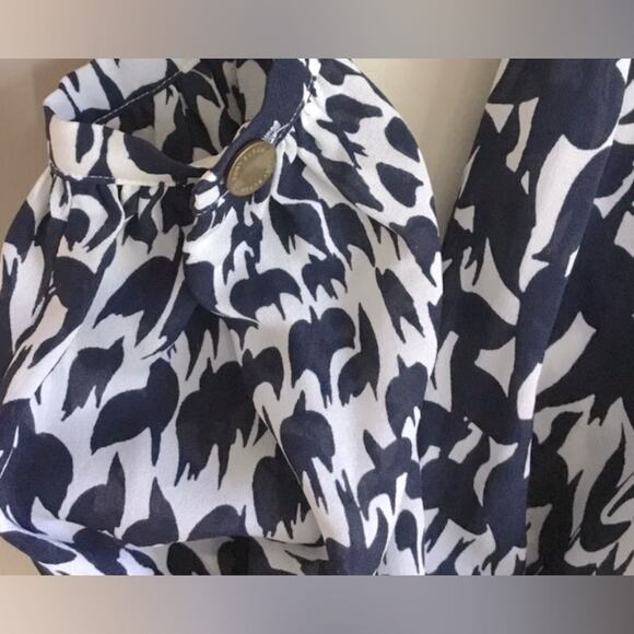 Tory Burch keyhole solo bird blouse size 4 - Picture 5 of 9